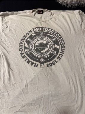 Harley-Davidson Cream T-Shirt with Black Circular Logo